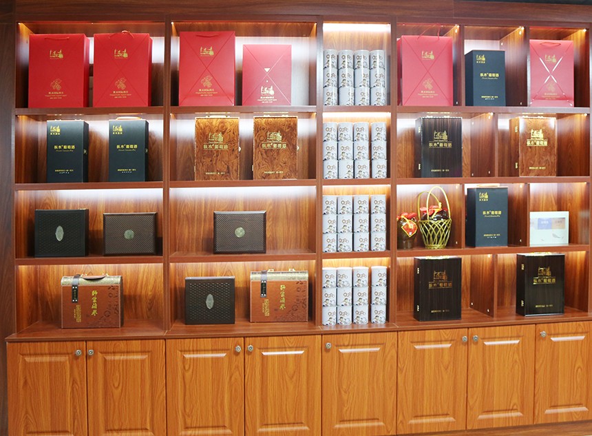 淄博紅酒代理|樅木新定制的烤漆木盒到貨啦,歡迎搶購! 淄博紅酒代理|樅木新定制的烤漆木盒到貨啦,歡迎搶購!