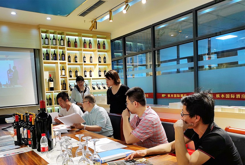 樅木處暑喜迎高密溫總一行和河北付總一行前來考察合作! 樅木處暑喜迎高密溫總一行和河北付總一行前來考察合作!